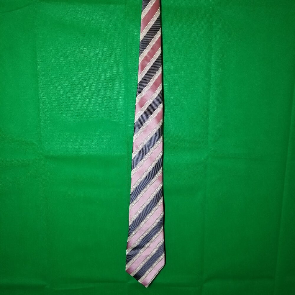 Donald J. Trump Pink Striped 100% Silk Tie/MAGA/Crest/45th and 47th President